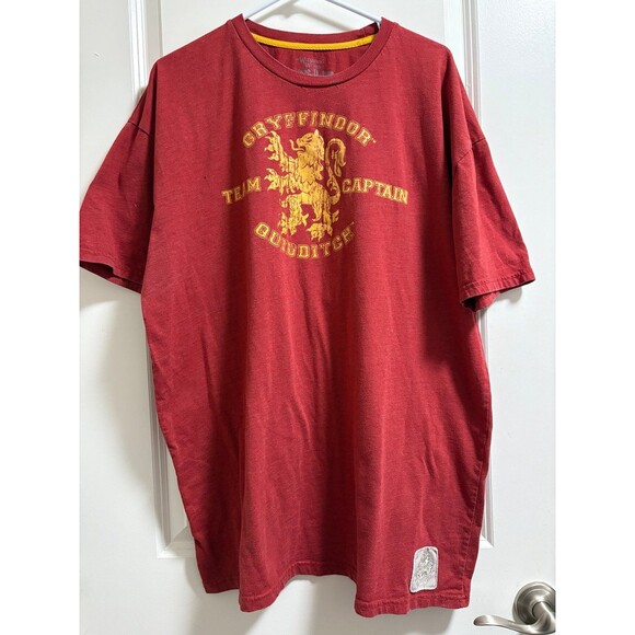 Official Universal Studios Harry Potter Gryffindor Tshirt Tee Size 2XL - Picture 1 of 7